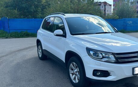 Volkswagen Tiguan I, 2011 год, 1 250 000 рублей, 2 фотография