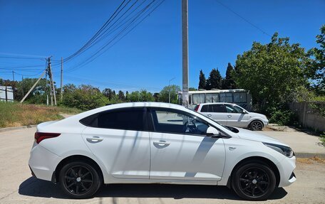 Hyundai Solaris II рестайлинг, 2017 год, 1 200 000 рублей, 3 фотография