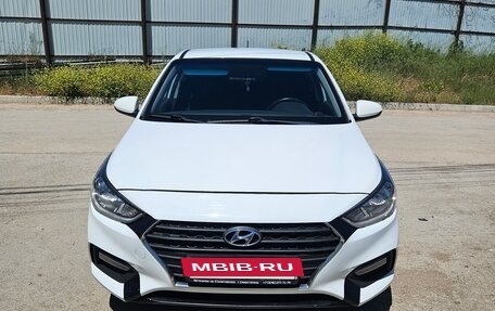 Hyundai Solaris II рестайлинг, 2017 год, 1 200 000 рублей, 4 фотография