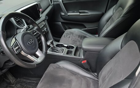 KIA Sportage IV рестайлинг, 2021 год, 2 700 000 рублей, 1 фотография
