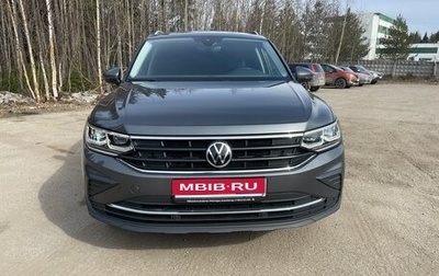 Volkswagen Tiguan II, 2021 год, 3 600 000 рублей, 1 фотография