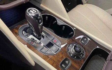 Bentley Bentayga I, 2024 год, 31 900 000 рублей, 11 фотография