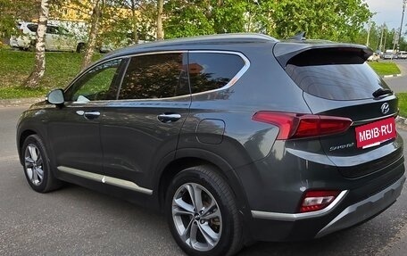 Hyundai Santa Fe IV, 2019 год, 3 450 000 рублей, 2 фотография