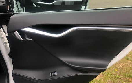 Tesla Model S I, 2014 год, 2 490 000 рублей, 19 фотография
