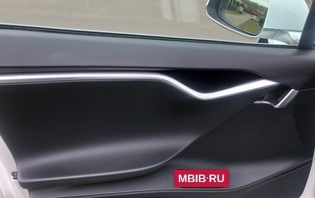 Tesla Model S I, 2014 год, 2 490 000 рублей, 16 фотография