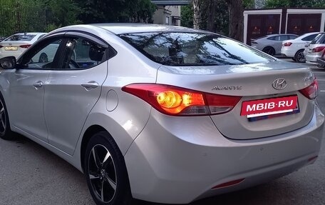Hyundai Avante, 2012 год, 995 000 рублей, 5 фотография