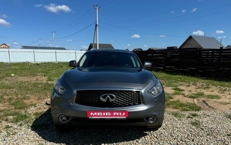 Infiniti QX70, 2017 год, 2 700 000 рублей, 3 фотография