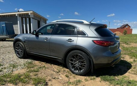 Infiniti QX70, 2017 год, 2 700 000 рублей, 7 фотография