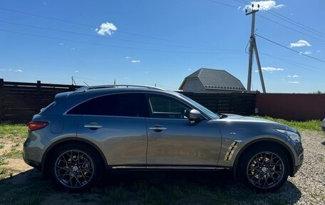 Infiniti QX70, 2017 год, 2 700 000 рублей, 6 фотография