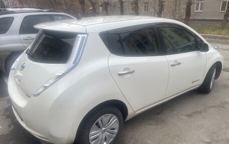 Nissan Leaf I, 2013 год, 1 380 000 рублей, 7 фотография
