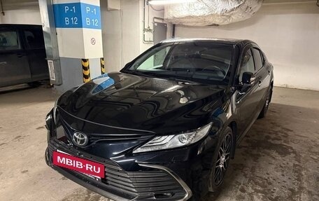 Toyota Camry, 2021 год, 3 990 000 рублей, 3 фотография