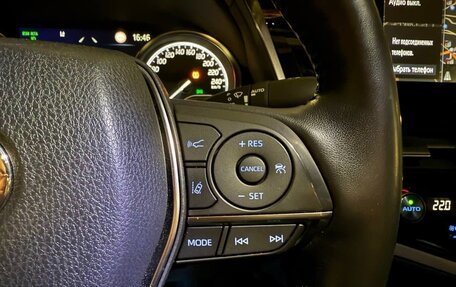 Toyota Camry, 2021 год, 3 990 000 рублей, 8 фотография