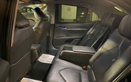 Toyota Camry, 2021 год, 3 990 000 рублей, 15 фотография