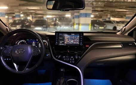 Toyota Camry, 2021 год, 3 990 000 рублей, 32 фотография