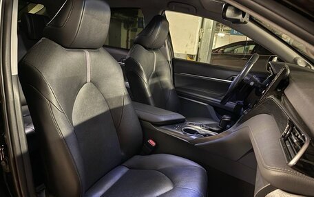 Toyota Camry, 2021 год, 3 990 000 рублей, 31 фотография