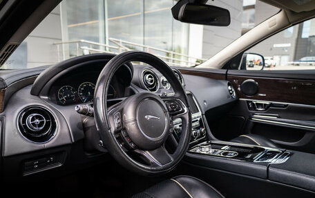 Jaguar XJ IV (X351), 2017 год, 2 190 000 рублей, 13 фотография