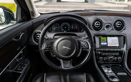 Jaguar XJ IV (X351), 2017 год, 2 190 000 рублей, 14 фотография