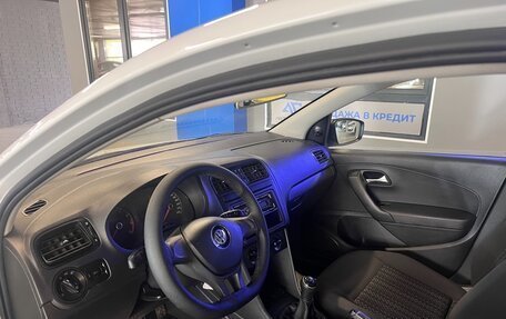 Volkswagen Polo VI (EU Market), 2019 год, 595 000 рублей, 7 фотография