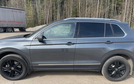 Volkswagen Tiguan II, 2021 год, 3 600 000 рублей, 4 фотография