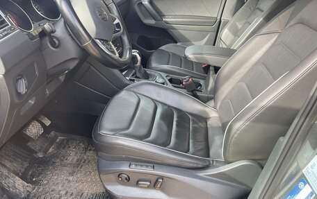 Volkswagen Tiguan II, 2021 год, 3 600 000 рублей, 6 фотография
