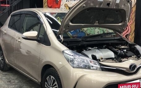 Toyota Vitz, 2015 год, 950 000 рублей, 2 фотография