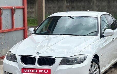 BMW 3 серия, 2011 год, 900 000 рублей, 2 фотография