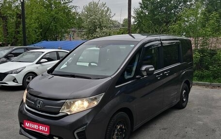 Honda Stepwgn IV, 2016 год, 1 850 000 рублей, 1 фотография