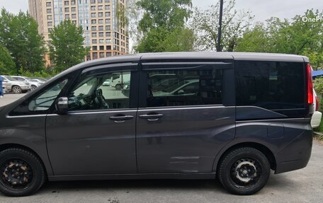 Honda Stepwgn IV, 2016 год, 1 850 000 рублей, 7 фотография