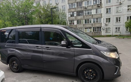 Honda Stepwgn IV, 2016 год, 1 850 000 рублей, 10 фотография