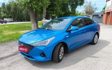 Hyundai Solaris II рестайлинг, 2020 год, 1 400 000 рублей, 2 фотография