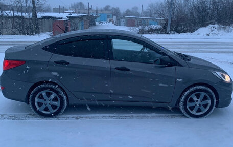 Hyundai Solaris II рестайлинг, 2014 год, 750 000 рублей, 2 фотография