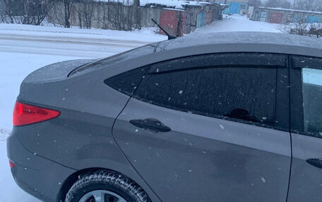 Hyundai Solaris II рестайлинг, 2014 год, 750 000 рублей, 4 фотография