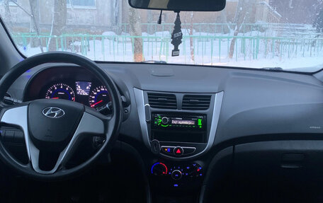 Hyundai Solaris II рестайлинг, 2014 год, 750 000 рублей, 8 фотография