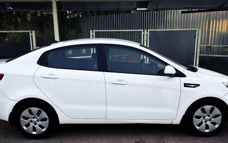 KIA Rio III рестайлинг, 2013 год, 750 000 рублей, 12 фотография