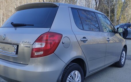 Skoda Fabia II, 2011 год, 850 000 рублей, 3 фотография