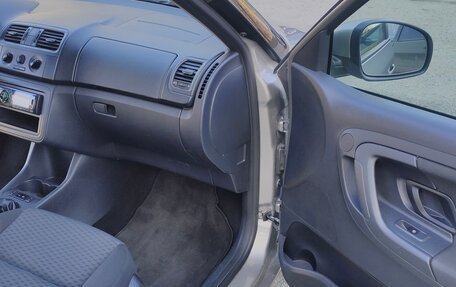 Skoda Fabia II, 2011 год, 850 000 рублей, 10 фотография