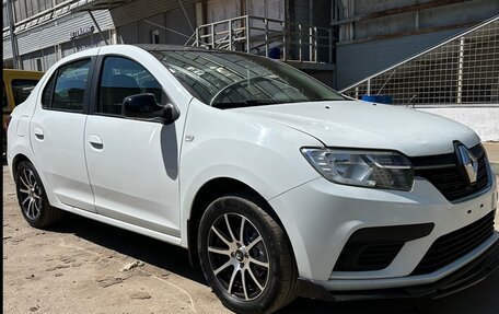 Renault Logan II, 2020 год, 810 000 рублей, 3 фотография