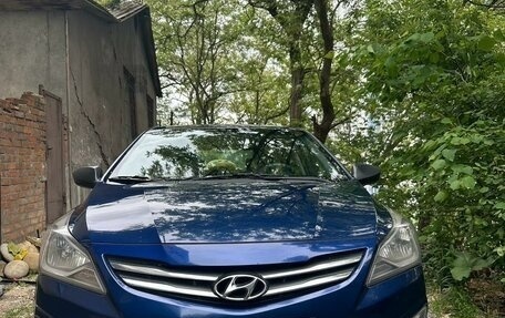 Hyundai Solaris II рестайлинг, 2016 год, 1 195 000 рублей, 2 фотография