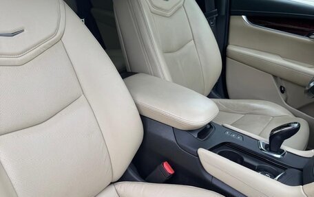 Cadillac XT5 I рестайлинг, 2019 год, 3 000 000 рублей, 10 фотография