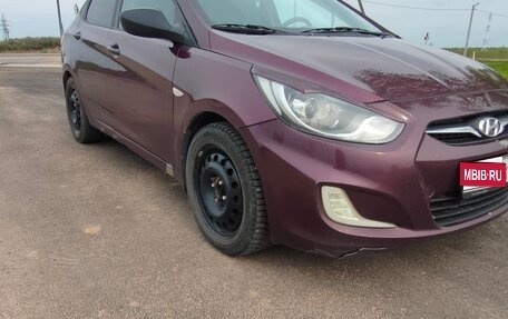 Hyundai Solaris II рестайлинг, 2013 год, 570 000 рублей, 1 фотография