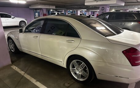 Mercedes-Benz S-Класс, 2011 год, 2 000 000 рублей, 4 фотография
