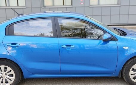 KIA Rio IV, 2017 год, 1 300 000 рублей, 2 фотография