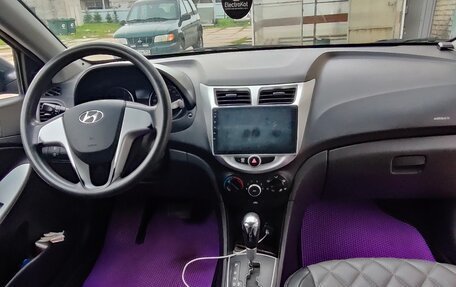 Hyundai Solaris II рестайлинг, 2013 год, 570 000 рублей, 6 фотография