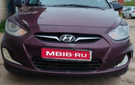 Hyundai Solaris II рестайлинг, 2013 год, 570 000 рублей, 22 фотография