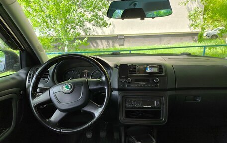 Skoda Fabia II, 2010 год, 660 000 рублей, 7 фотография