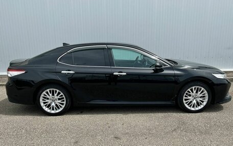 Toyota Camry, 2018 год, 2 845 000 рублей, 4 фотография
