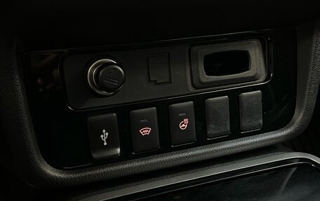 Mitsubishi Outlander III рестайлинг 3, 2019 год, 2 350 000 рублей, 12 фотография