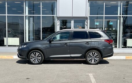 Mitsubishi Outlander III рестайлинг 3, 2019 год, 2 350 000 рублей, 8 фотография