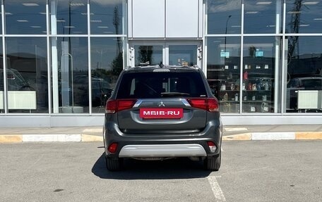 Mitsubishi Outlander III рестайлинг 3, 2019 год, 2 350 000 рублей, 6 фотография
