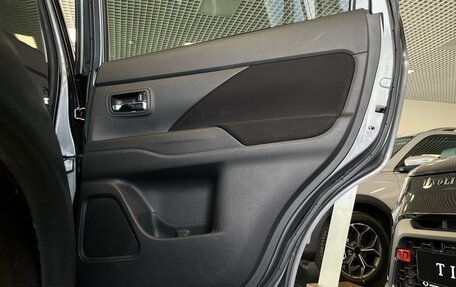 Mitsubishi Outlander III рестайлинг 3, 2019 год, 2 350 000 рублей, 31 фотография